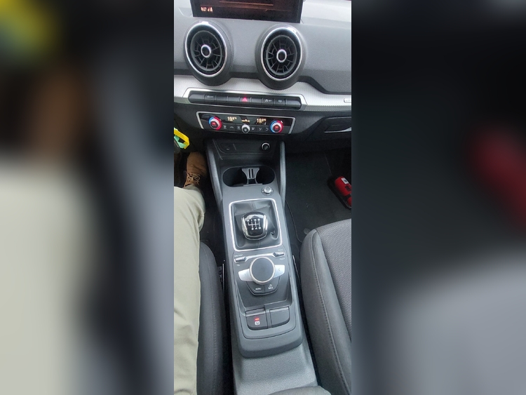 Audi Q2 1.0 110CV foto 11